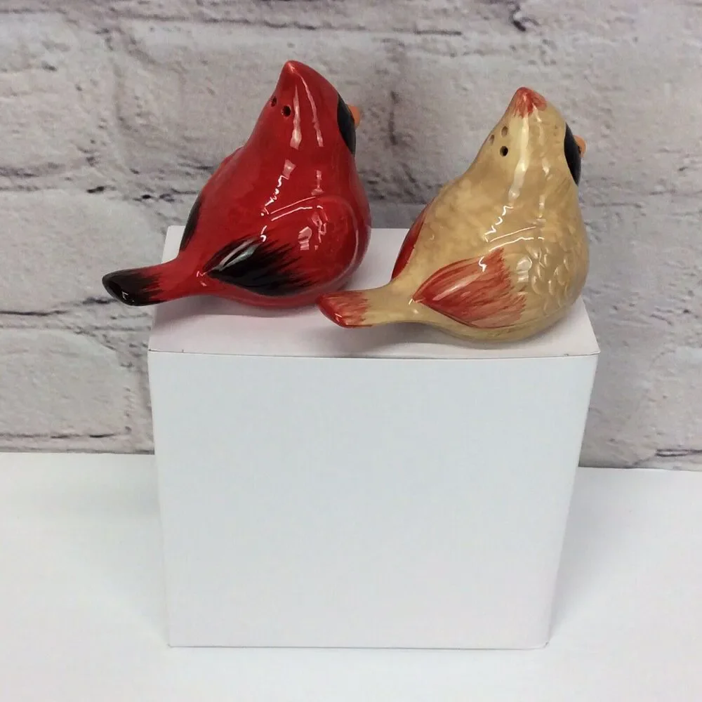 Hallmark 2022 Cardinal Salt & Pepper Shakers Male/Female Bird Collectible Decor